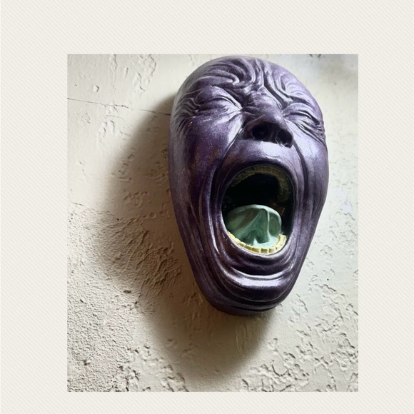 X3 (3) Screaming faces hand painted - asking price is firm - Picture 4 of 16